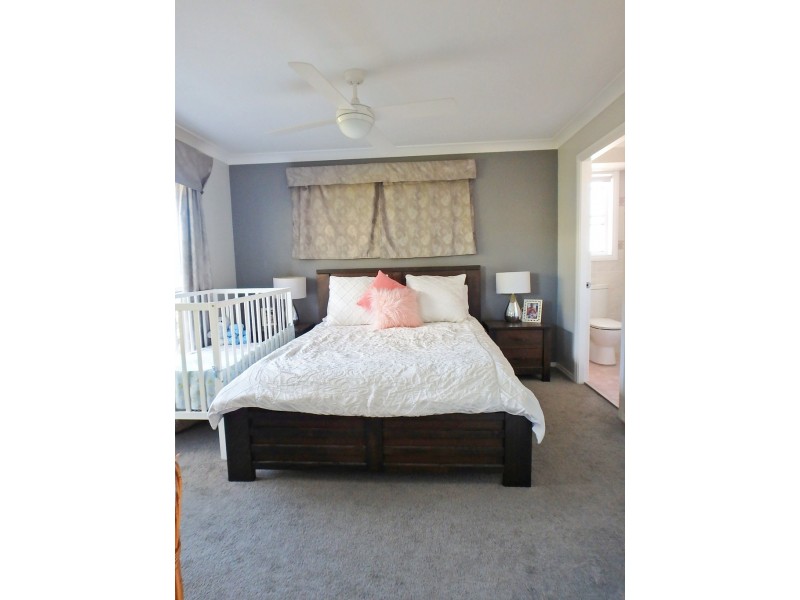 5 Ellerslie Crescent, Lakewood NSW 2443