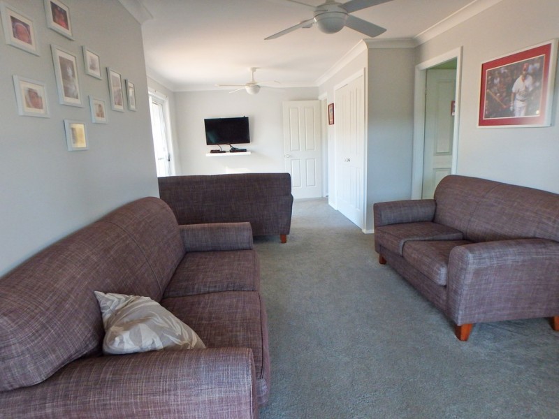 5 Ellerslie Crescent, Lakewood NSW 2443