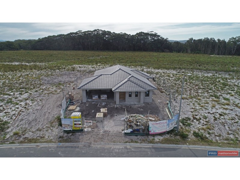 163 Scarborough Way, Dunbogan NSW 2443