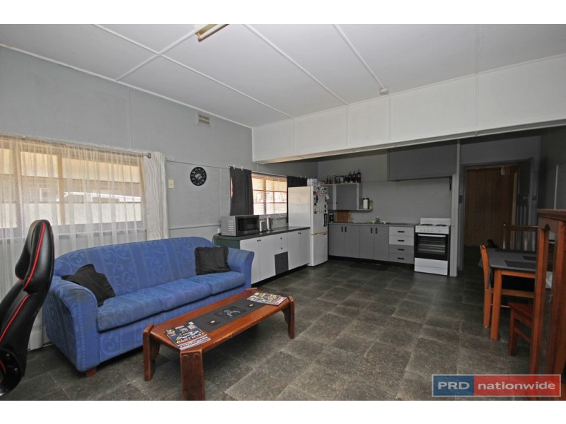 11 Lord Street, Laurieton NSW 2443