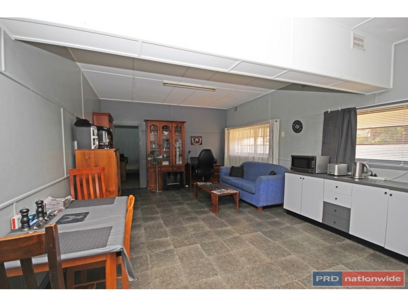 11 Lord Street, Laurieton NSW 2443