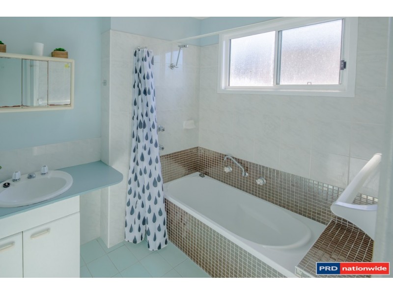 41 Lake Street, Laurieton NSW 2443