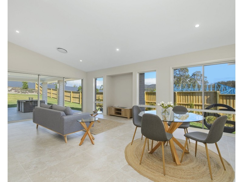 79 South Atlantic Drive, Lake Cathie NSW 2445