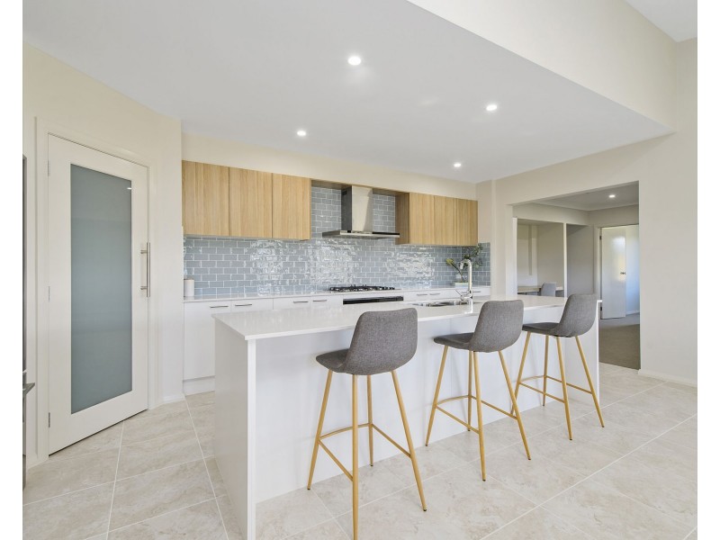 79 South Atlantic Drive, Lake Cathie NSW 2445