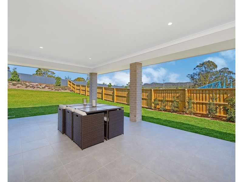 79 South Atlantic Drive, Lake Cathie NSW 2445