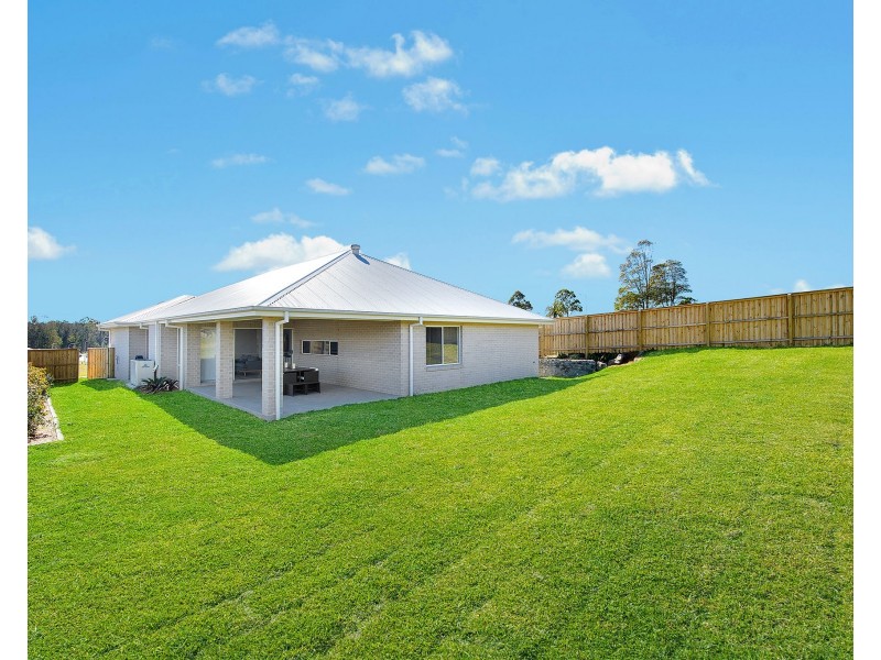 79 South Atlantic Drive, Lake Cathie NSW 2445