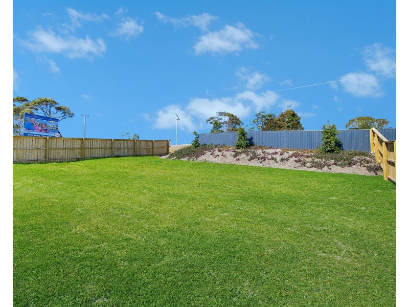 79 South Atlantic Drive, Lake Cathie NSW 2445