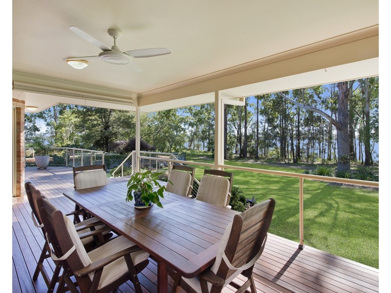 25 Lake View Crescent, West Haven NSW 2443