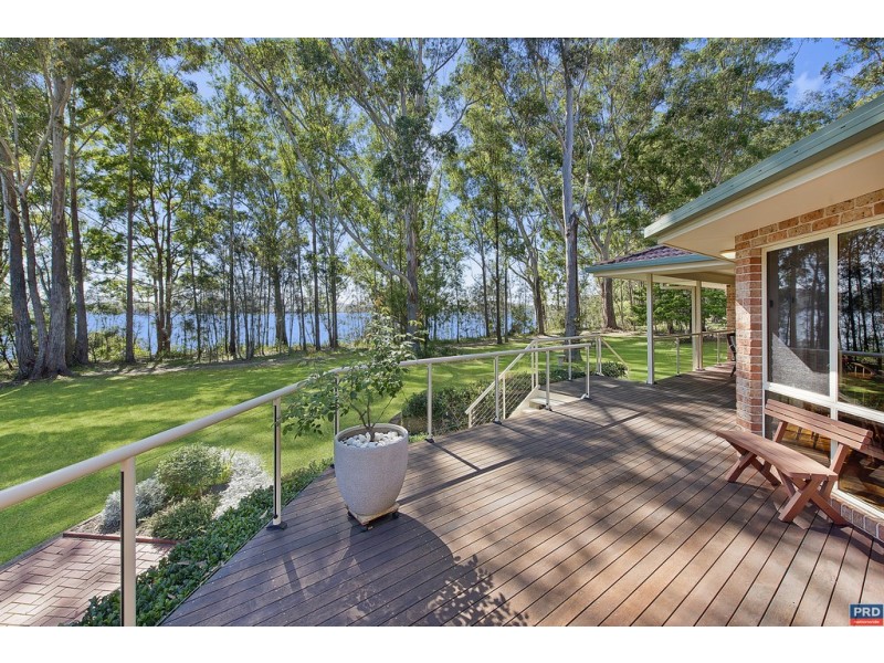 25 Lake View Crescent, West Haven NSW 2443
