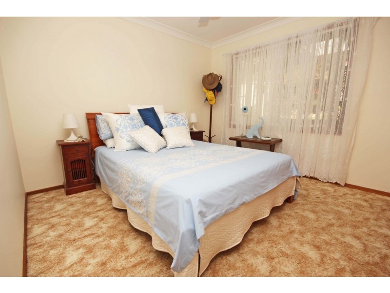 34 Waterview Crescent, Laurieton NSW 2443