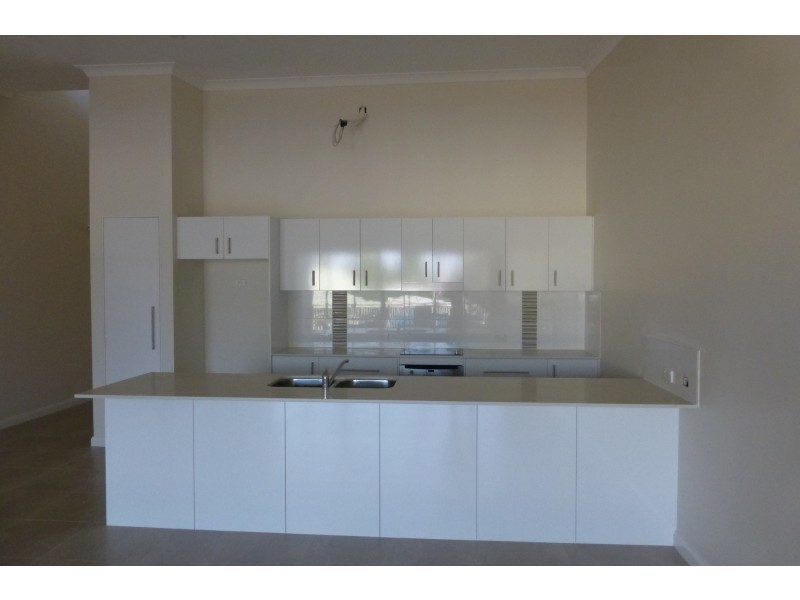 2/66 Bold Street, Laurieton NSW 2443