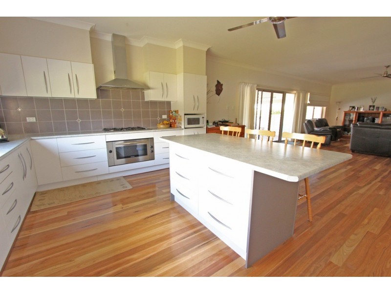 2 St Vincents Way, Bonny Hills NSW 2445