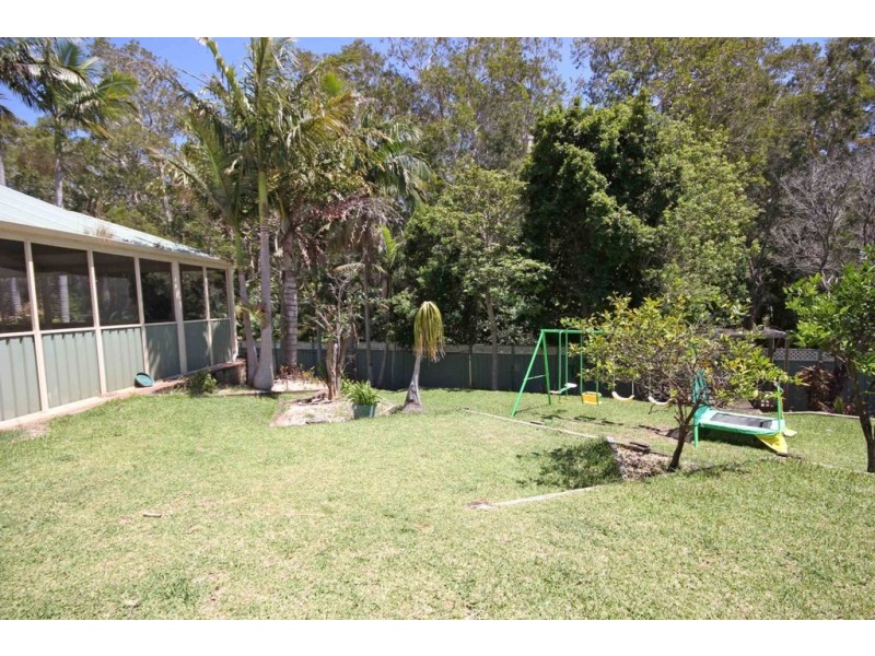 4 Lady Penrhyn Court, Dunbogan NSW 2443