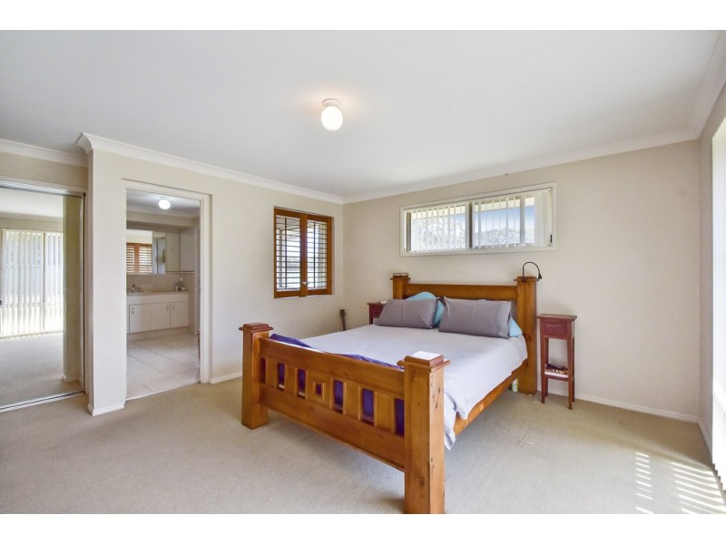 9 Alexander Close, Dunbogan NSW 2443