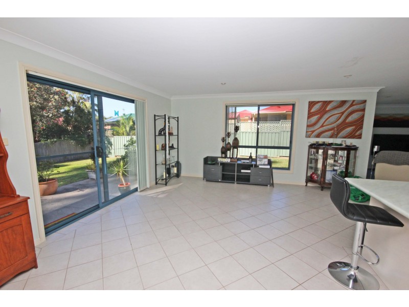 43 Flinders Drive, Laurieton NSW 2443