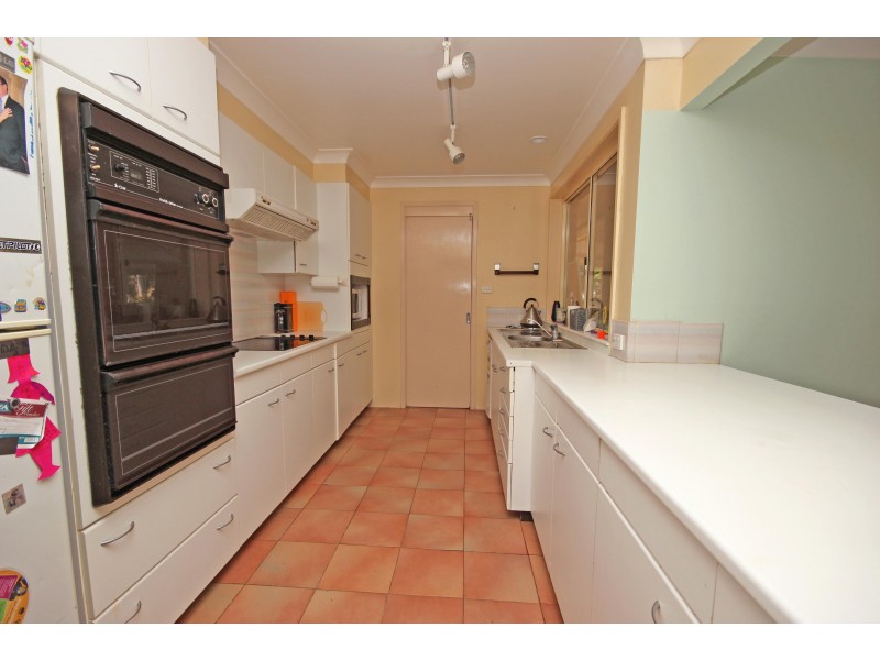 4 Lady Penrhyn Court, Dunbogan NSW 2443