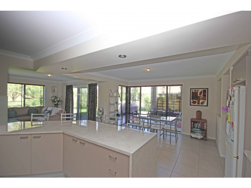 10 Prince of Wales Drive, Dunbogan NSW 2443