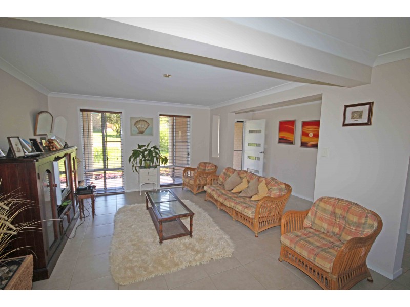 10 Prince of Wales Drive, Dunbogan NSW 2443