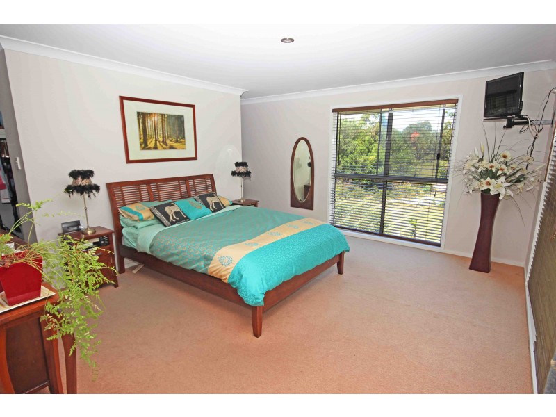 10 Prince of Wales Drive, Dunbogan NSW 2443