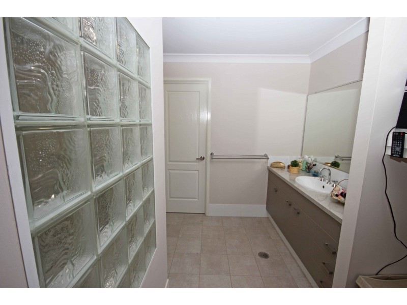10 Prince of Wales Drive, Dunbogan NSW 2443