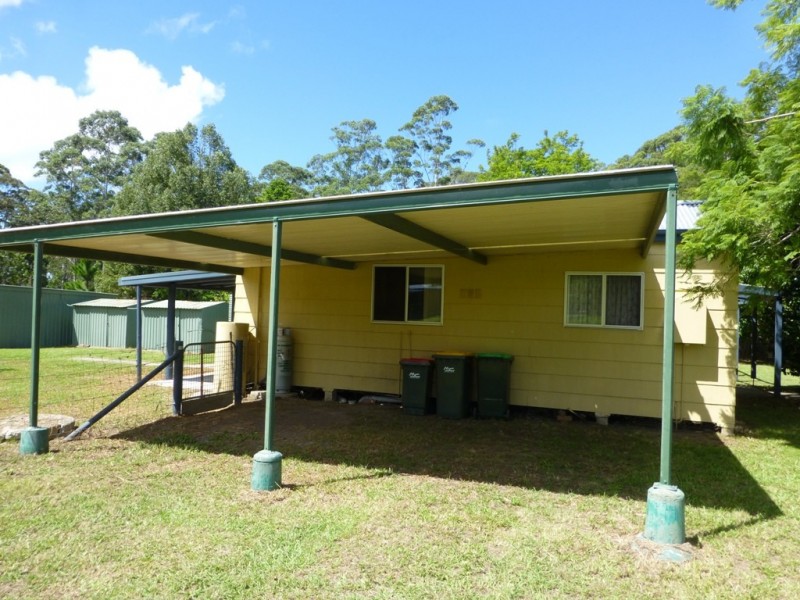 27 Station Street, Johns River NSW 2443