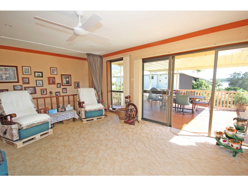 11 Longworth Road, Dunbogan NSW 2443