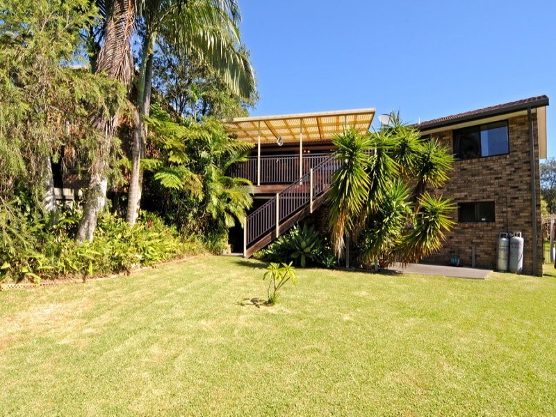 25 Ernest Street, Lake Cathie NSW 2445