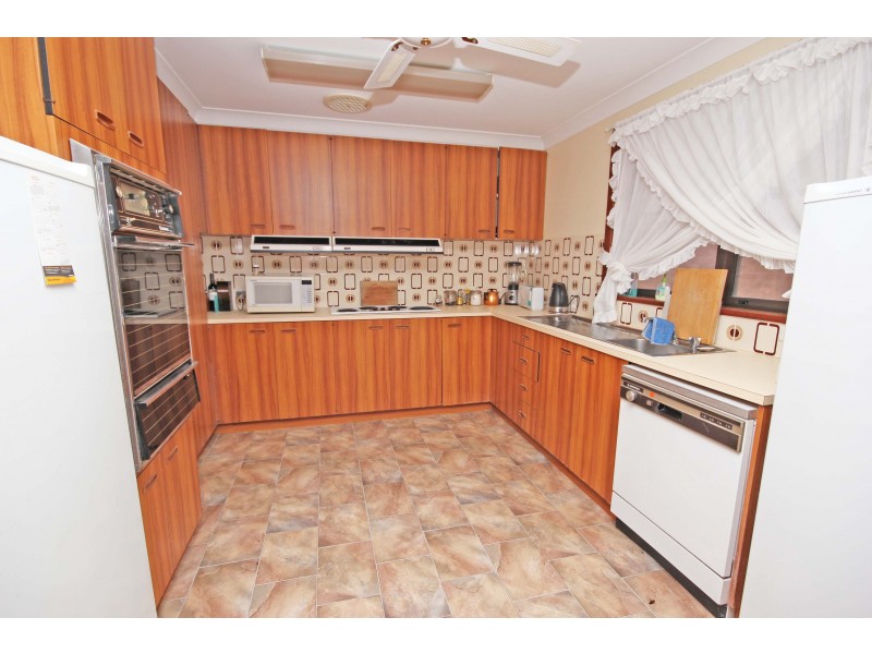 50 Bell Street, Dunbogan NSW 2443