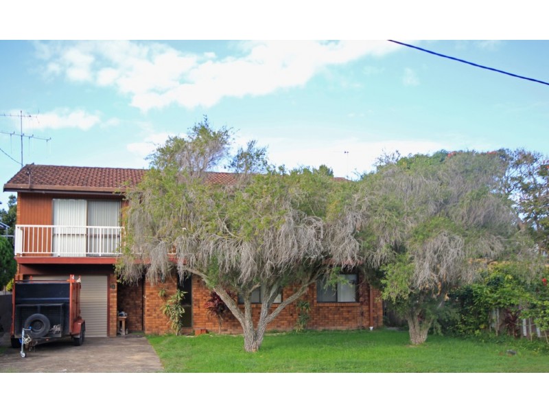 1 Lane Street, Laurieton NSW 2443