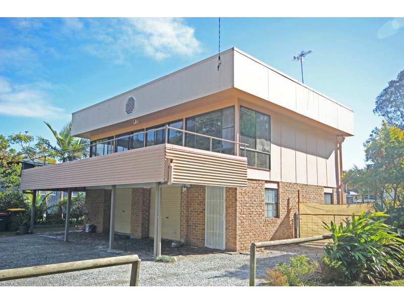 1 Arnott Street, Laurieton NSW 2443