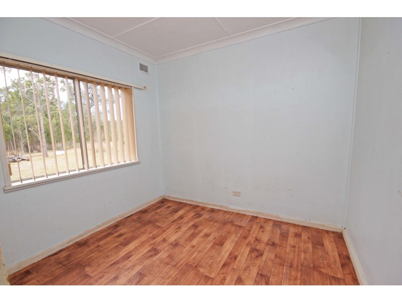 24 Johns River Road, Johns River NSW 2443