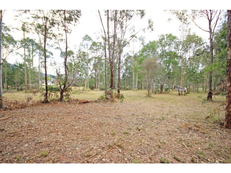 24 Johns River Road, Johns River NSW 2443