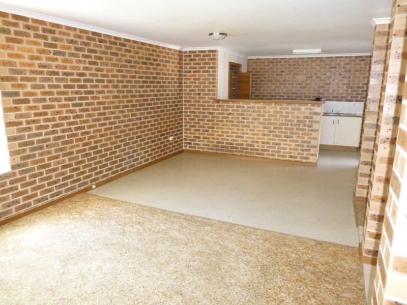 2/11 Blackbutt Crescent, Laurieton NSW 2443