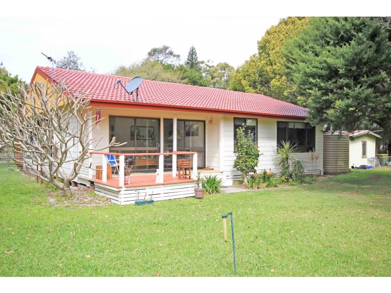 9 Wharf Road, Johns River NSW 2443