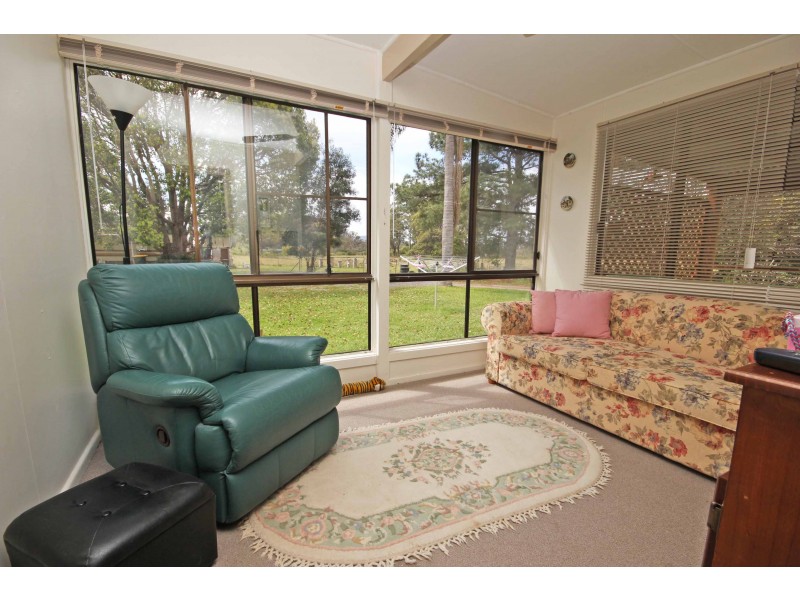 9 Wharf Road, Johns River NSW 2443