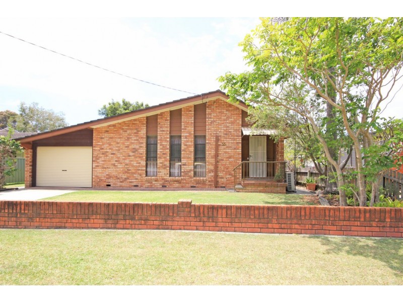 33 Lake Street, Laurieton NSW 2443