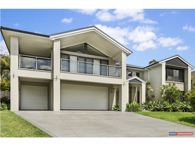 11 Fairwinds Avenue, Lakewood NSW 2443