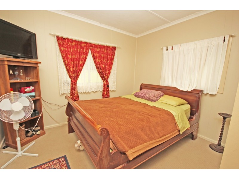 27 Station Street, Johns River NSW 2443