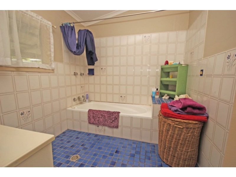 27 Station Street, Johns River NSW 2443