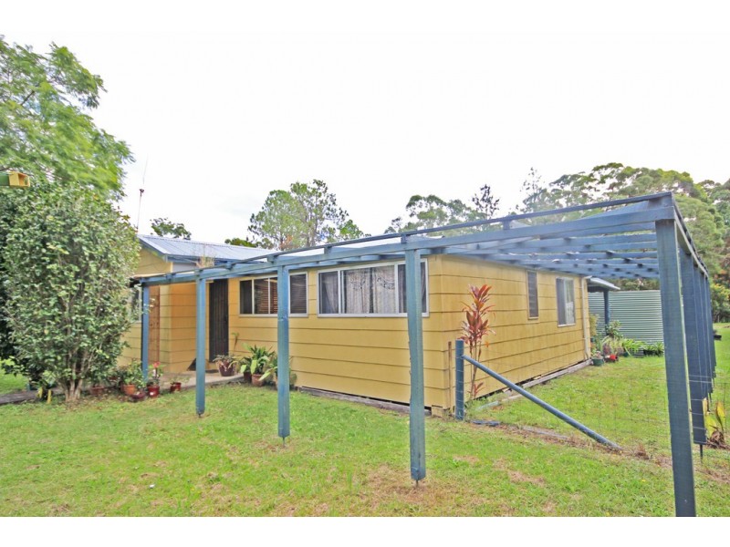 27 Station Street, Johns River NSW 2443