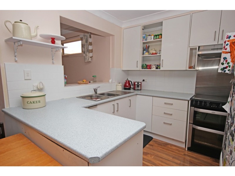 3/2 Hope Close, Dunbogan NSW 2443