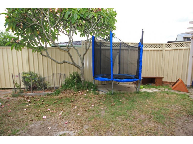 3/2 Hope Close, Dunbogan NSW 2443