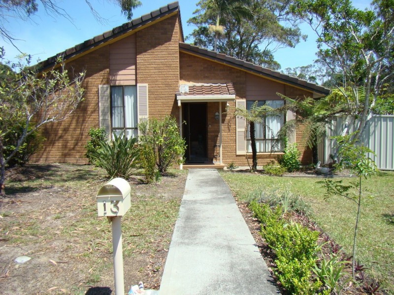 13 Honeysuckle Avenue, Lakewood NSW 2443