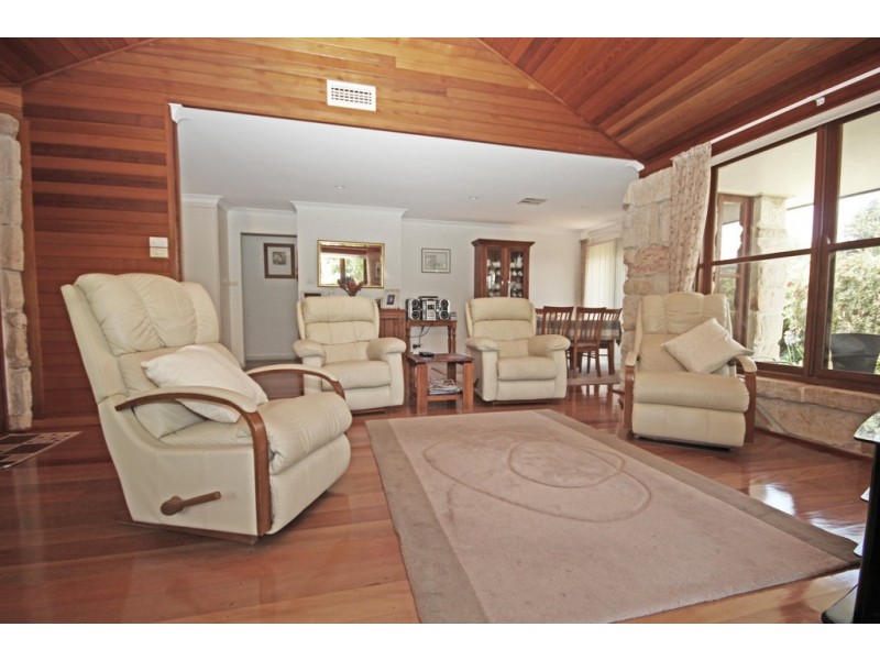 6 Pindari Drive, Dunbogan NSW 2443