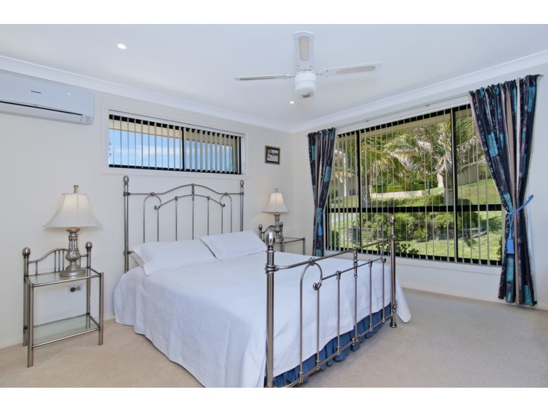 10 Fairwinds Avenue, Laurieton NSW 2443