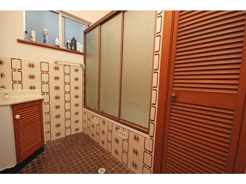 15 Castle Street, Laurieton NSW 2443