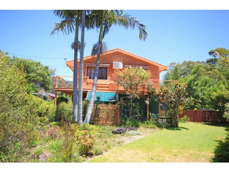 43 Bell Street, Dunbogan NSW 2443