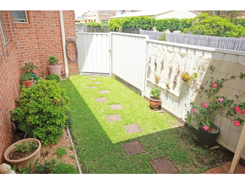 4/10 McLennan Street, Laurieton NSW 2443