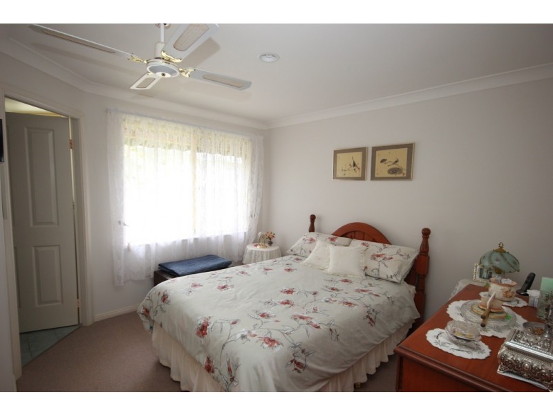 4/10 McLennan Street, Laurieton NSW 2443