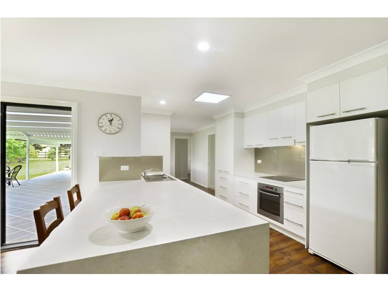 2 The Silhouette, Laurieton NSW 2443